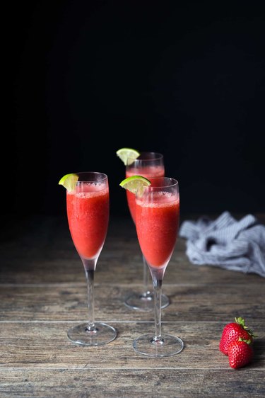 Recipe for Strawberry Daiquiri Cocktail | eHow