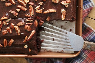 Slice Texas sheet cake