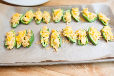 Baked Mac & Cheese Stuffed Jalapeños Recipe