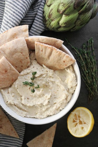 Artichoke white bean dip