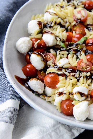 Orzo Caprese Pasta Recipe