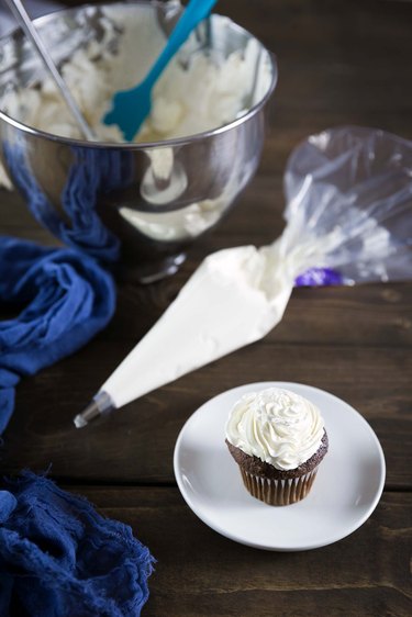 Italian Meringue Buttercream Recipe Tutorial | eHow