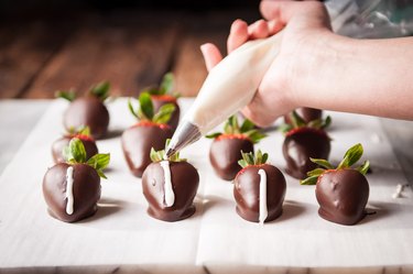 How to Make Chocolate Covered Strawberry Footballs